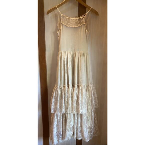 Mia Joy Catrin maxidress, cream, bridal party, photoshoot, cottagecore, lace - Picture 1 of 9